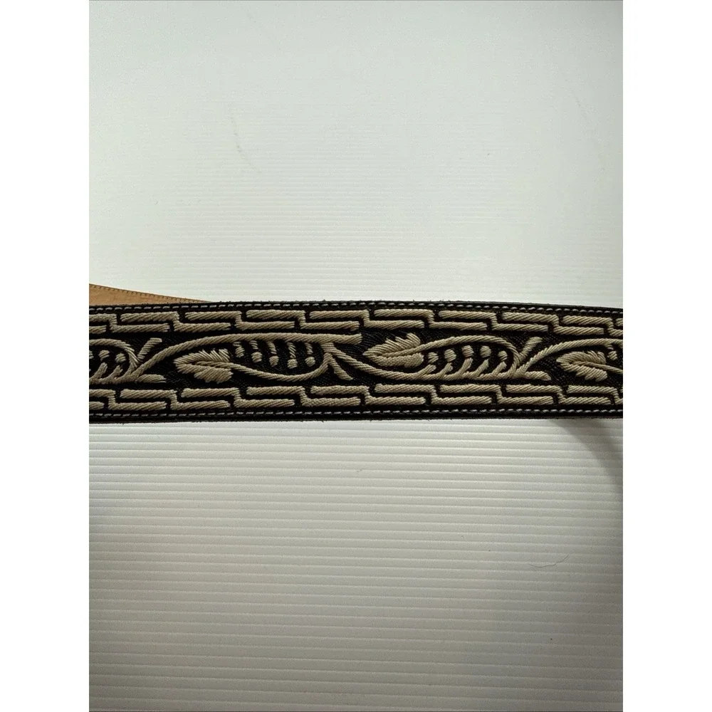 La Fabrica artisan leather western belt intricate embroidered Geometric 42